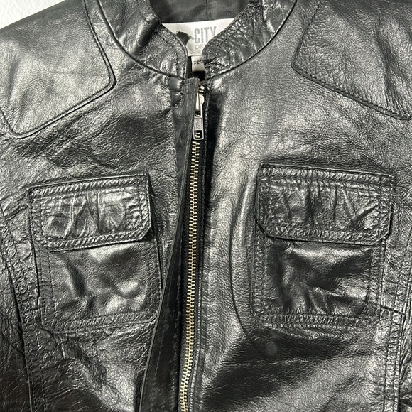 DKNY Donna Karan City Black Leather Jacket Moto Style Hard Leather size Petite - Picture 14 of 17